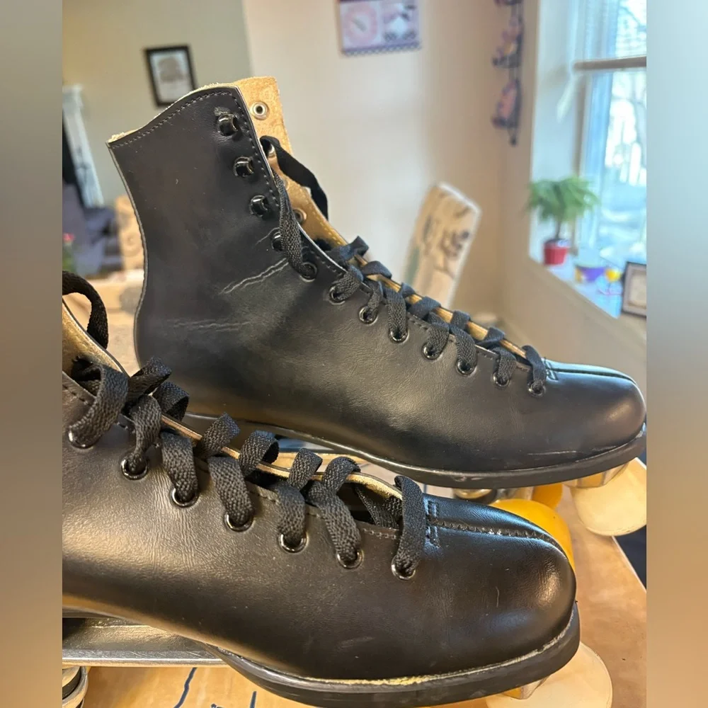 🔥🔥🔥Vintage Black Pacer Brand Mens Size 9 Roller Skates - Picture 5 of 14